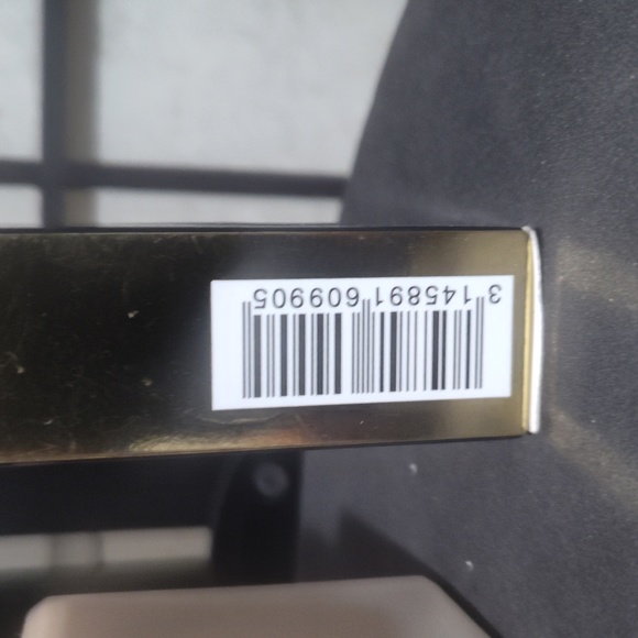 Makeup bundle - Picture 4 of 4